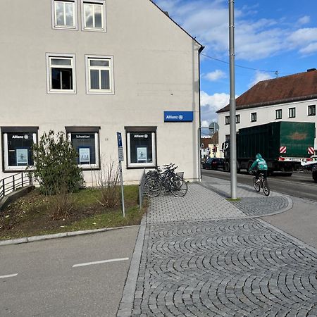 Zimmer Zum Vermieten Direkt An Der Donau Und Am Schloss นอยบวร์ก อันแดร์ โดเนา ภายนอก รูปภาพ