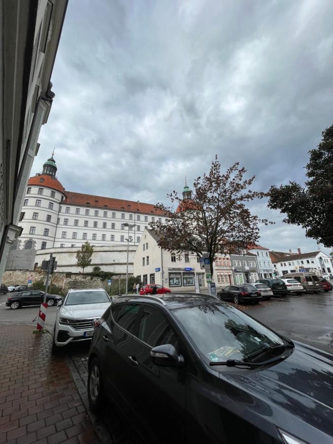 Zimmer Zum Vermieten Direkt An Der Donau Und Am Schloss นอยบวร์ก อันแดร์ โดเนา ภายนอก รูปภาพ